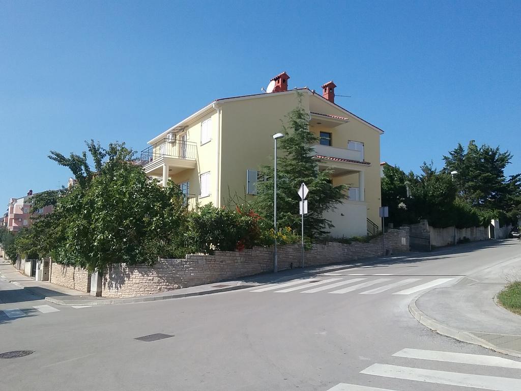 Apartment Majoran Pula Exterior foto